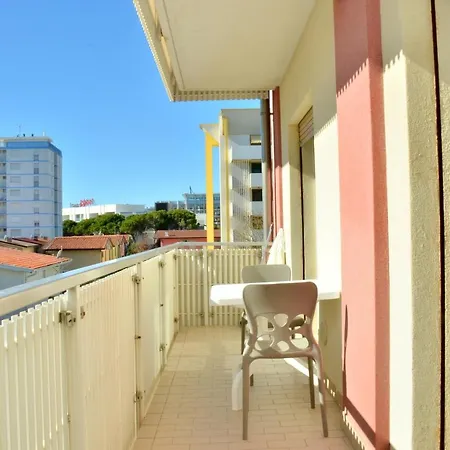 Three-Bedroom Apartment Very Close To The Beach Bibione Exterior photo